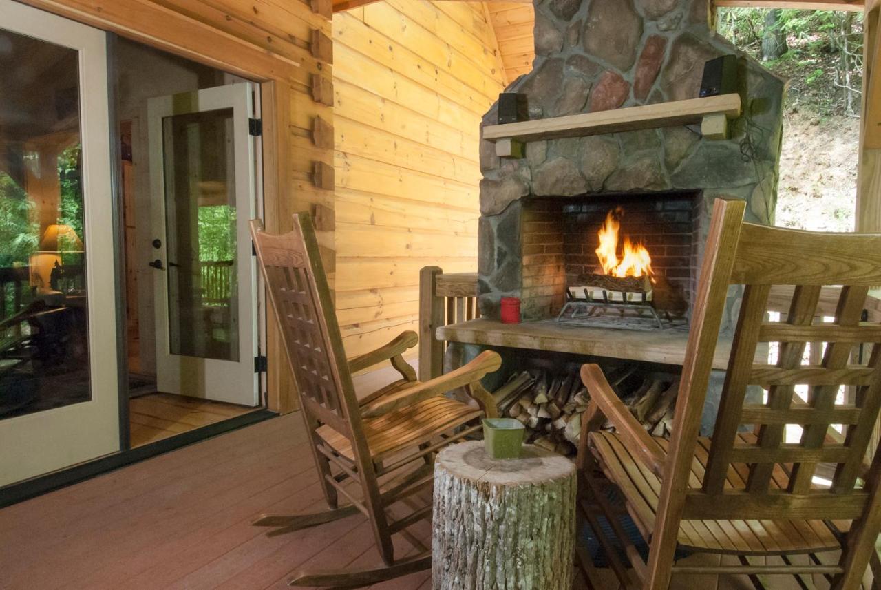Cherokee Mountain Cabins, Llc Topton Exterior photo