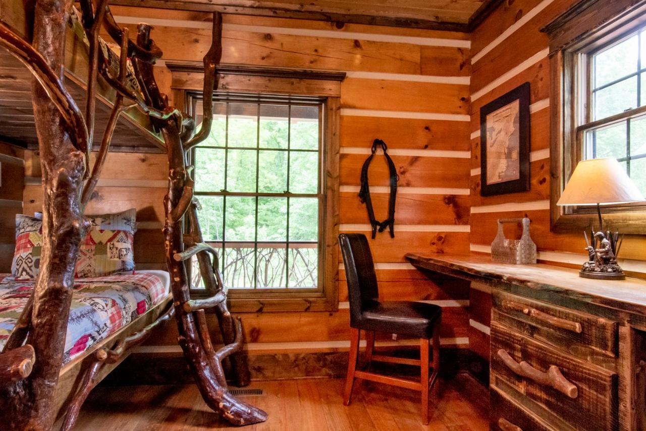 Cherokee Mountain Cabins, Llc Topton Exterior photo