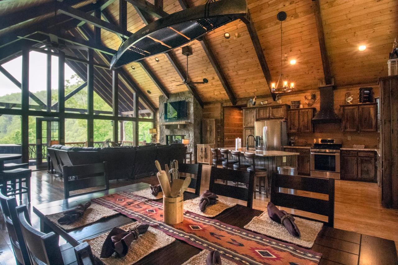 Cherokee Mountain Cabins, Llc Topton Exterior photo
