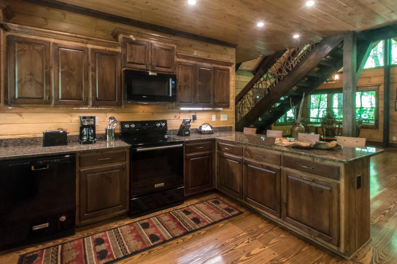 Cherokee Mountain Cabins, Llc Topton Exterior photo