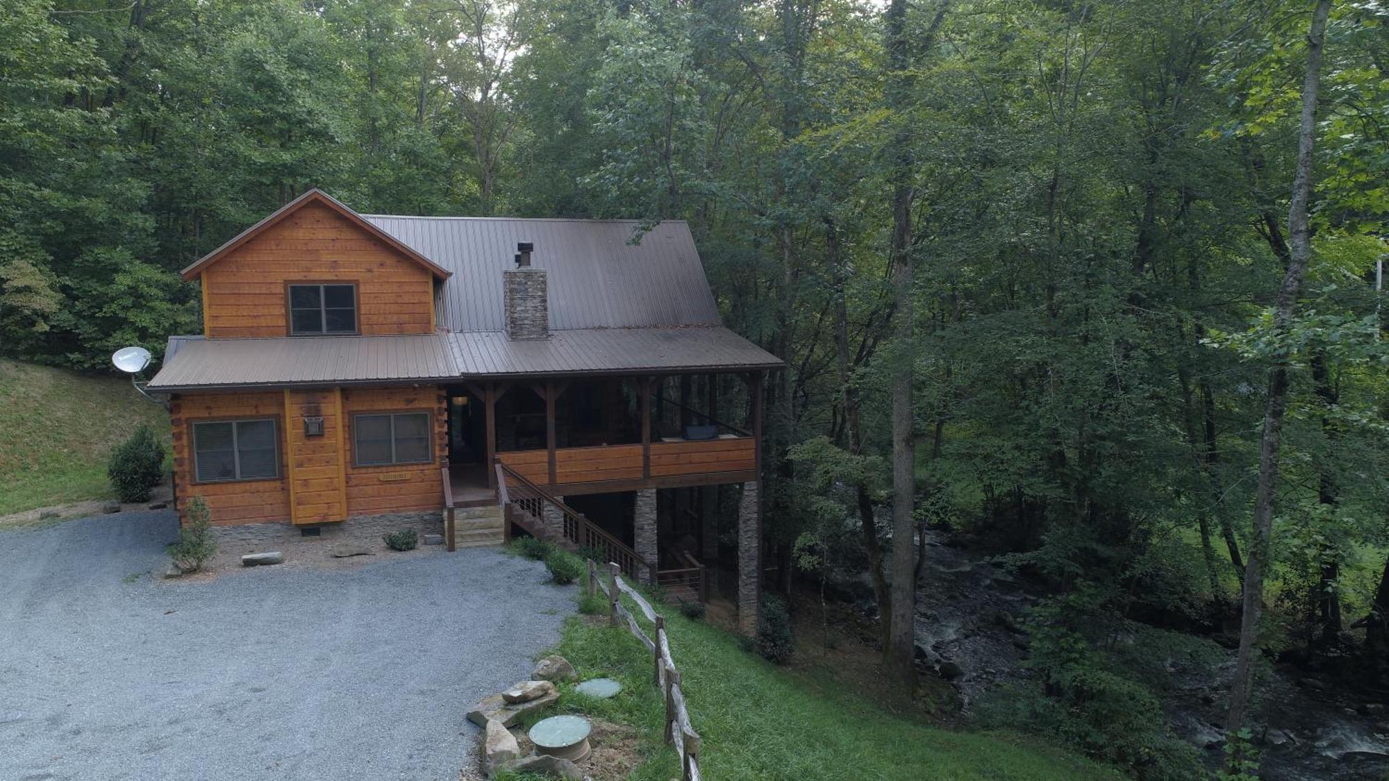 Cherokee Mountain Cabins, Llc Topton Exterior photo