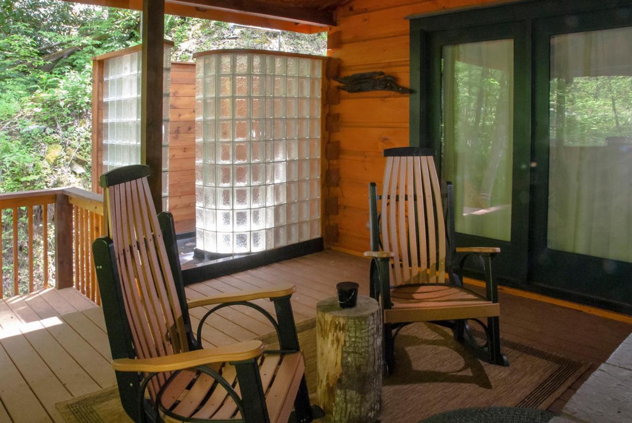 Cherokee Mountain Cabins, Llc Topton Exterior photo